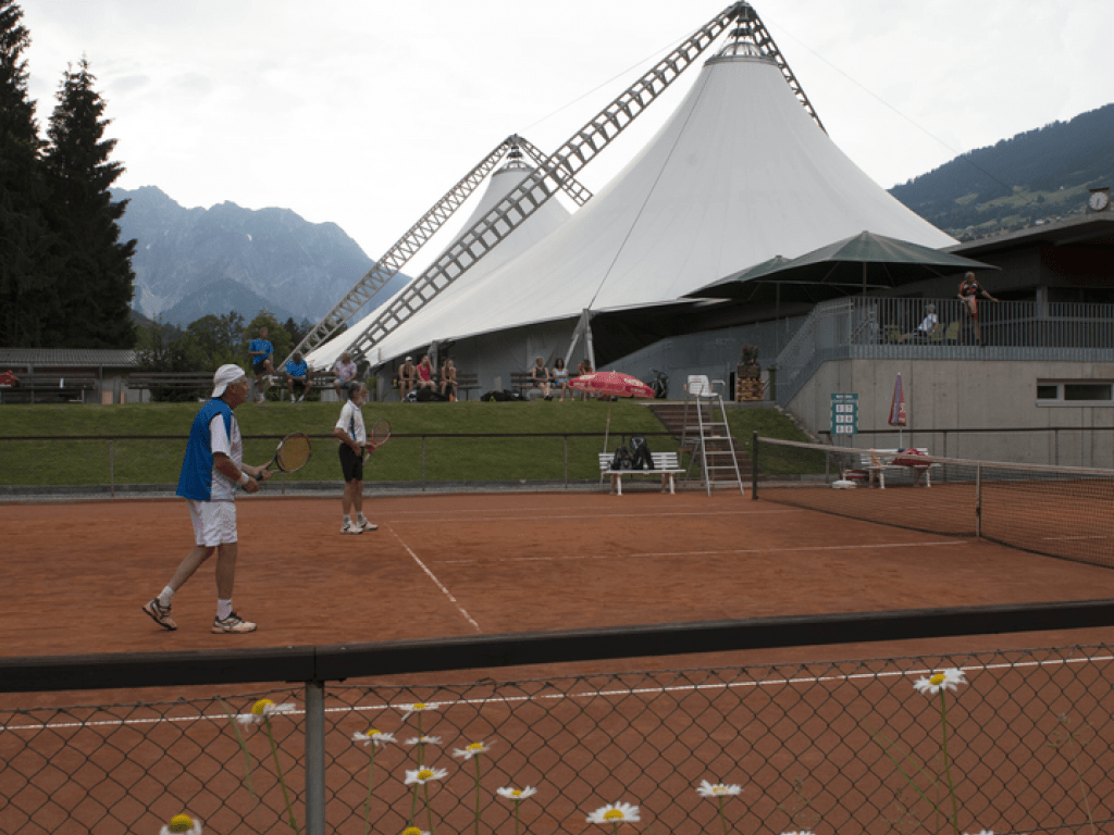 Tennis im Aktivpark Montafon